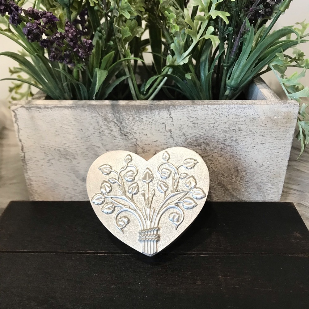 🆕 Vilmain Pewter Trinket/Treasure box Briar Rose